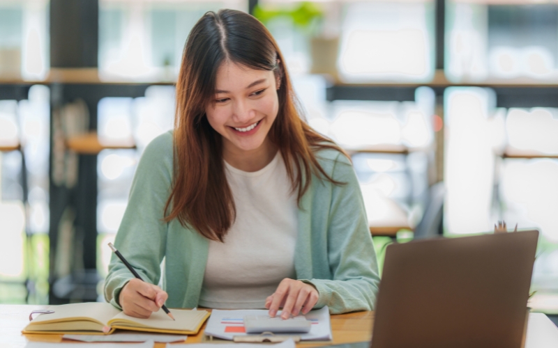 học online qua các chương trình học tương tác