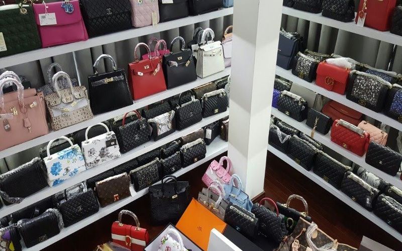 nhập túi xách Quảng Châu tại các chợ đầu mối 
