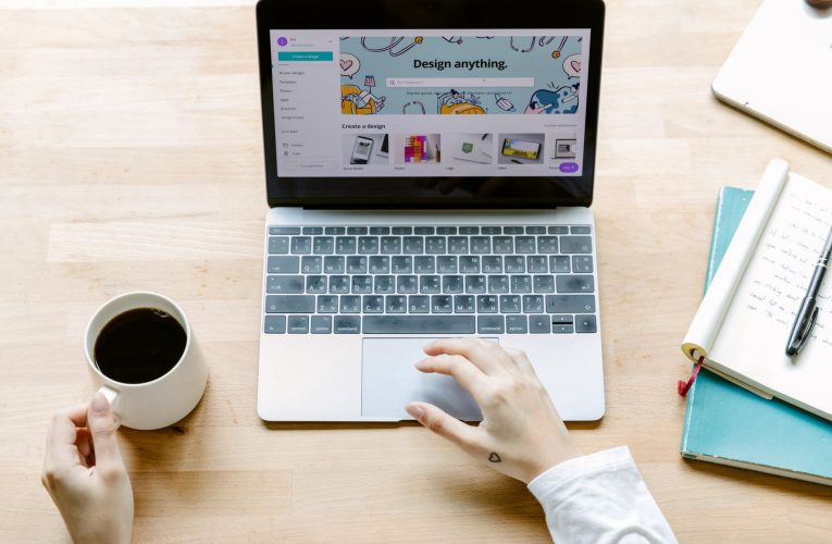 So Sánh Công Cụ Thiết Kế Logo AI Miễn Phí Cho Startup